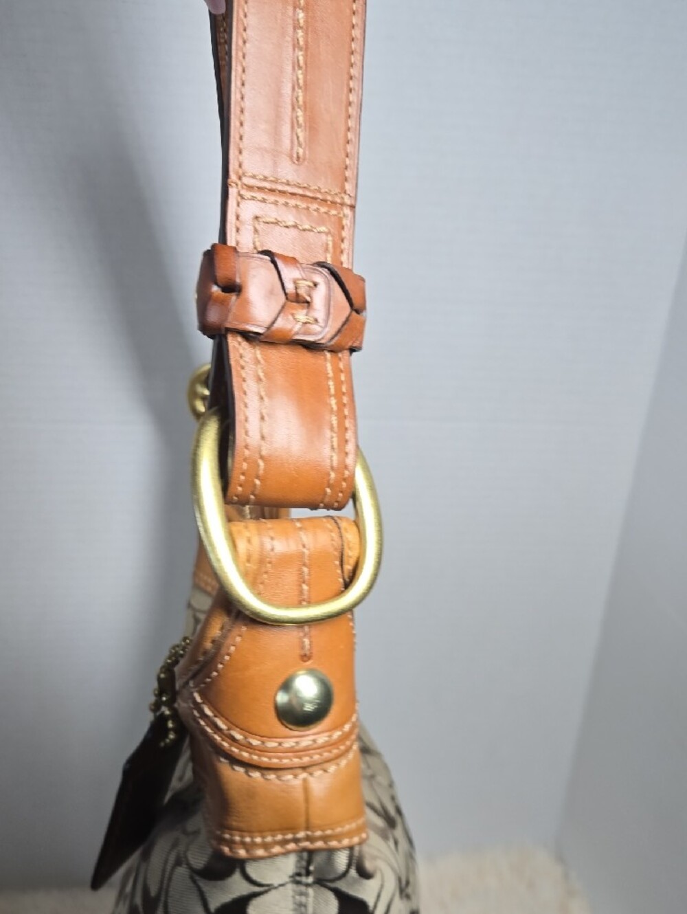 EUC Coach Tan & Brown Signature Canvas Shoulder Bag - Picture 4 of 9
